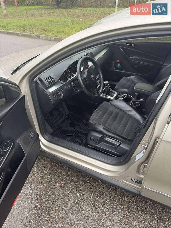 Седан Volkswagen Passat 2007 в Києві