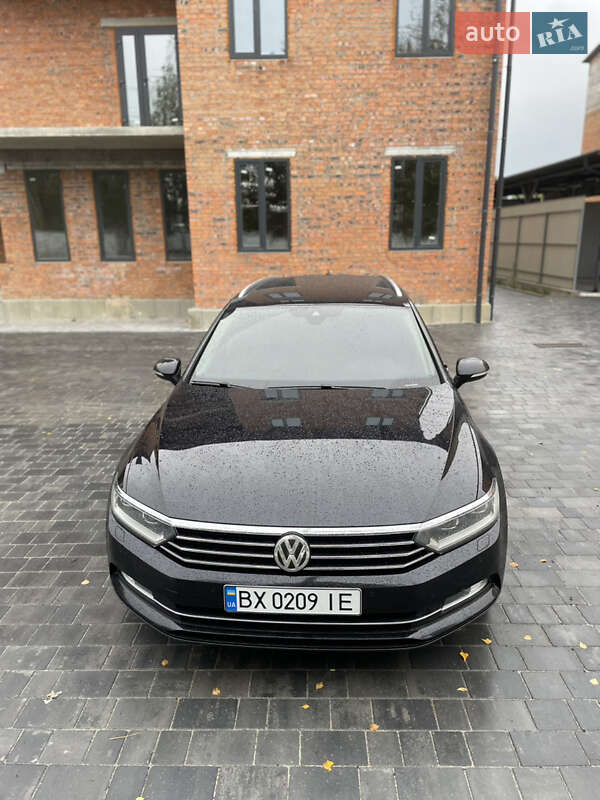 Универсал Volkswagen Passat 2016 в Староконстантинове