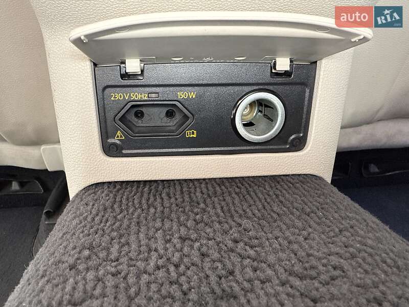 Седан Volkswagen Passat 2015 в Ужгороді