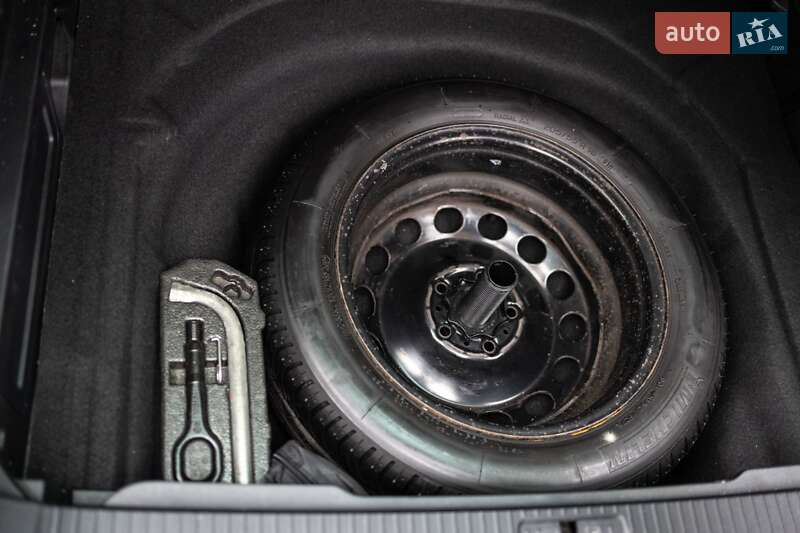 Универсал Volkswagen Passat 2018 в Зборове фото 41 Универсал Volkswagen Passat 2018 в Зборове