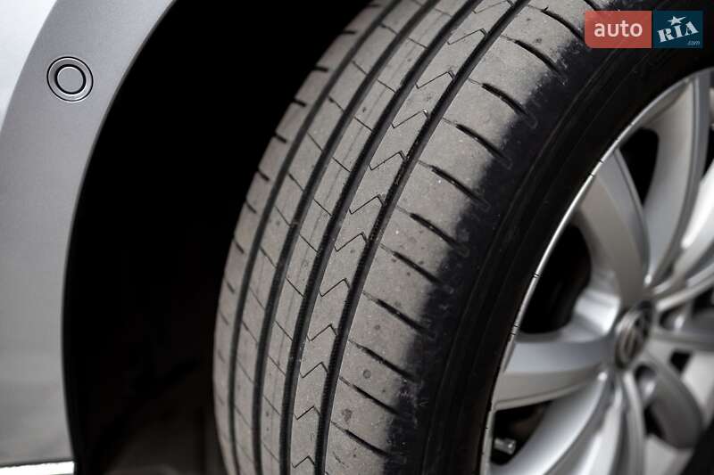 Универсал Volkswagen Passat 2018 в Зборове фото 50 Универсал Volkswagen Passat 2018 в Зборове