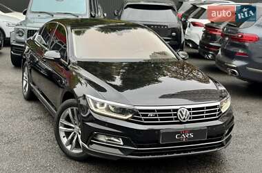 Седан Volkswagen Passat 2015 в Киеве