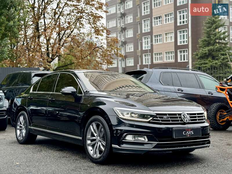 Седан Volkswagen Passat 2016 в Києві