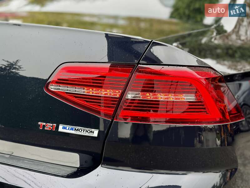 Седан Volkswagen Passat 2016 в Києві