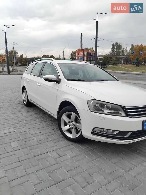 Універсал Volkswagen Passat 2012 в Дніпрі фото 14 Універсал Volkswagen Passat 2012 в Дніпрі