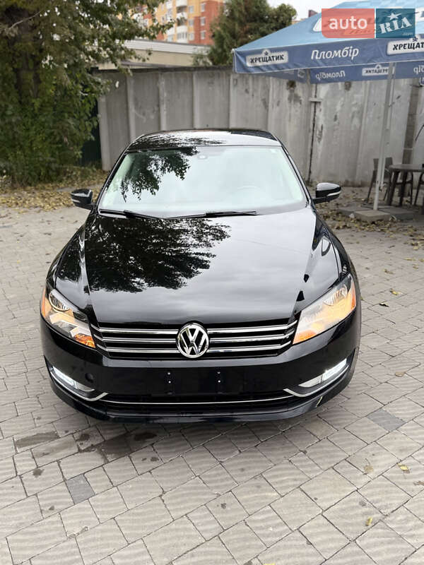 Седан Volkswagen Passat 2013 в Тернополі