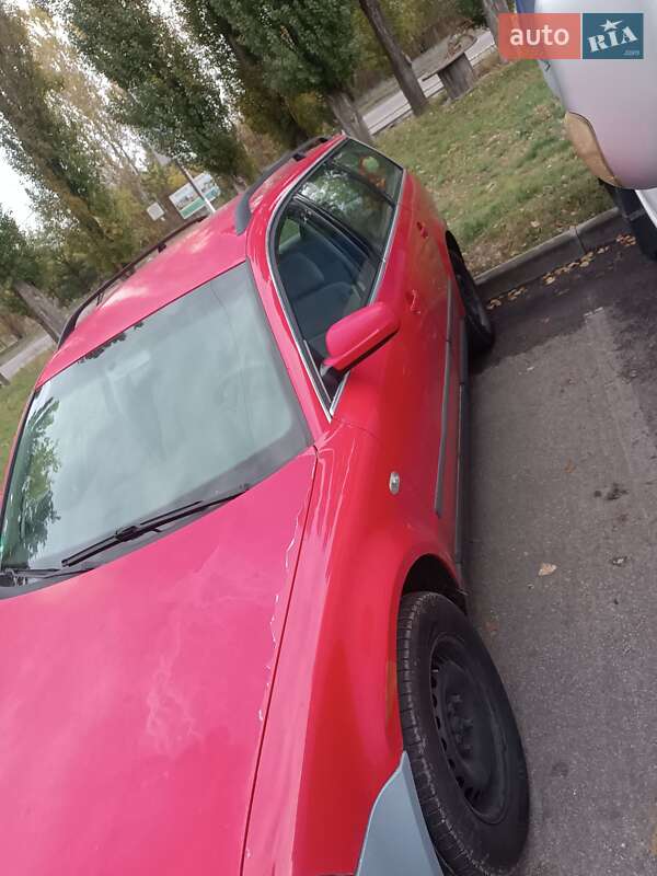 Универсал Volkswagen Passat 2001 в Киеве