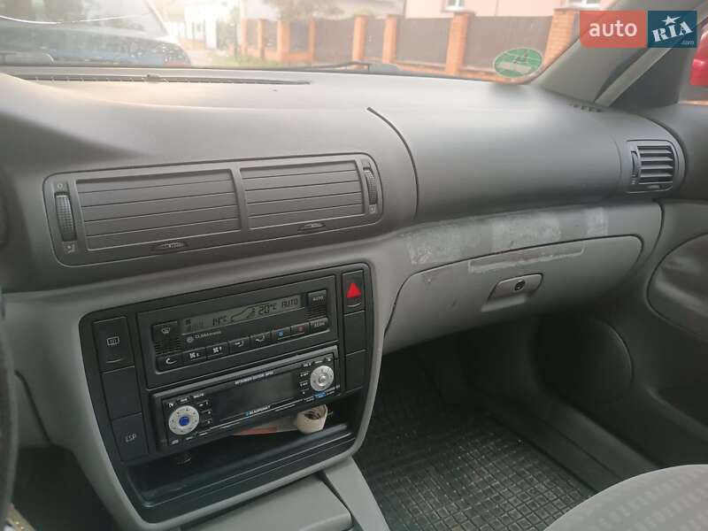 Универсал Volkswagen Passat 2001 в Киеве