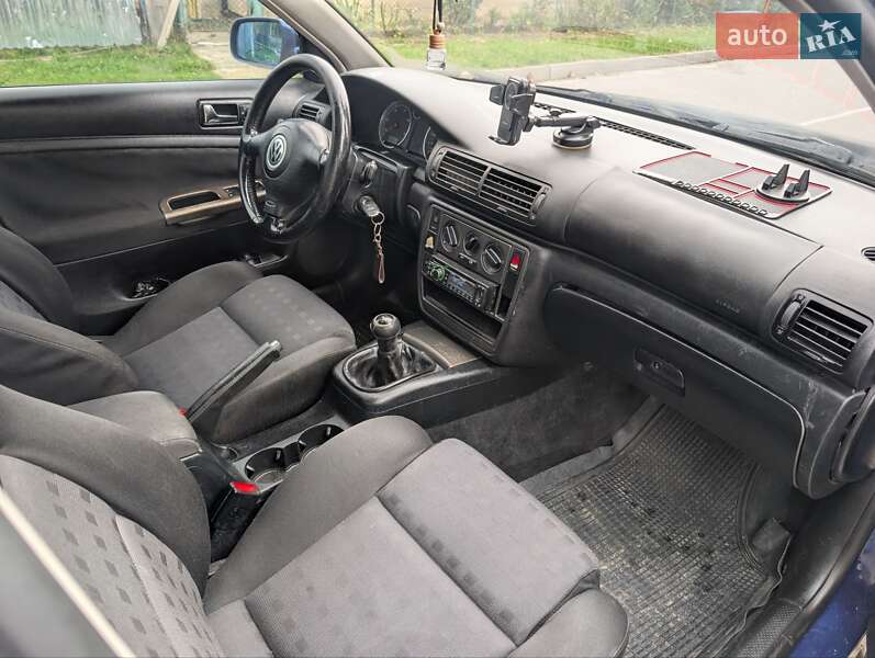 Универсал Volkswagen Passat 2001 в Здолбунове