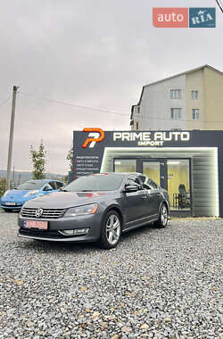 Седан Volkswagen Passat 2015 в Черновцах