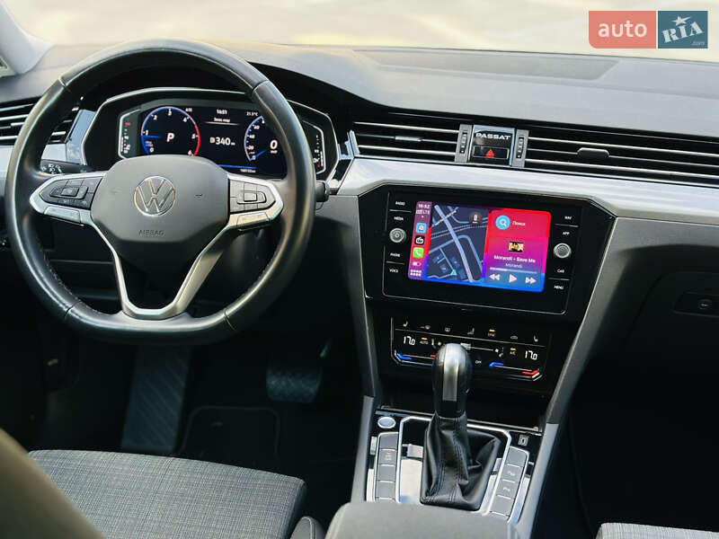 Универсал Volkswagen Passat 2021 в Коростене
