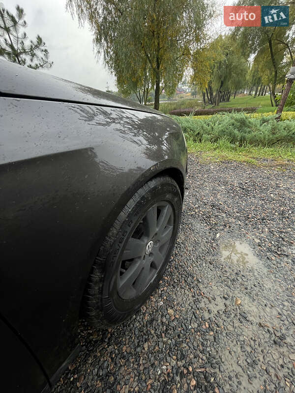 Универсал Volkswagen Passat 2007 в Умани