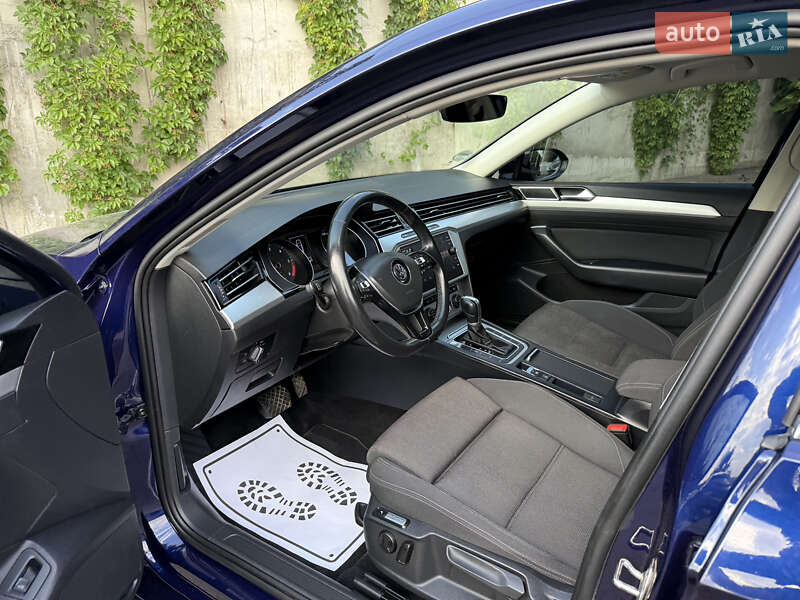 Універсал Volkswagen Passat 2019 в Рівному фото 22 Універсал Volkswagen Passat 2019 в Рівному