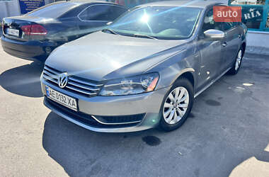 Седан Volkswagen Passat 2014 в Киеве