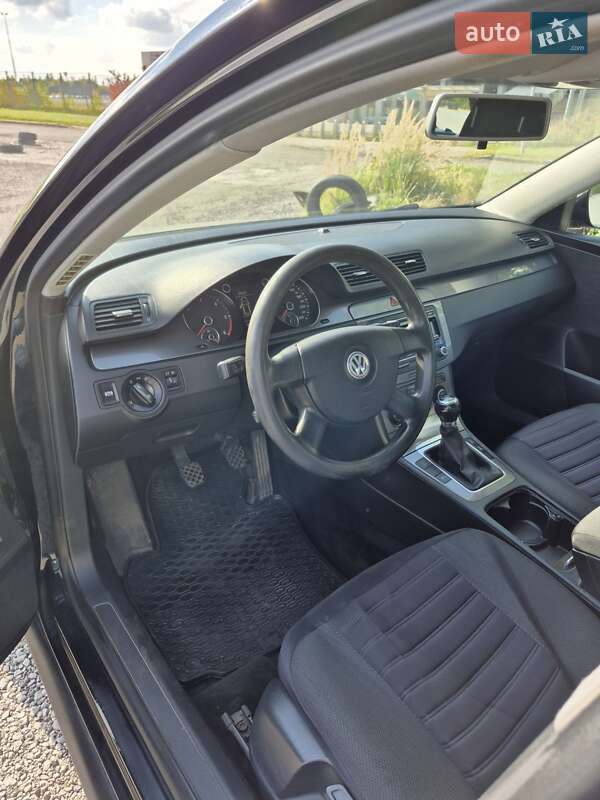 Универсал Volkswagen Passat 2009 в Львове