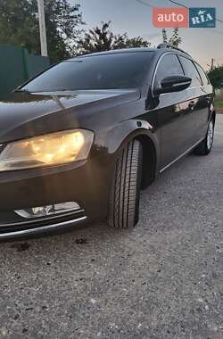 Универсал Volkswagen Passat 2011 в 