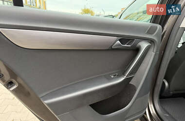 Седан Volkswagen Passat 2014 в 