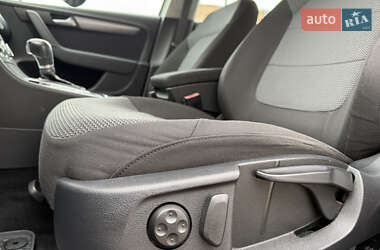 Седан Volkswagen Passat 2014 в 