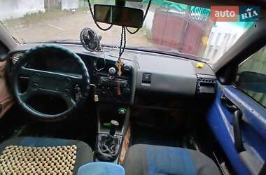 Седан Volkswagen Passat 1988 в Баре