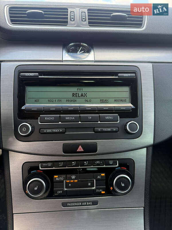 Универсал Volkswagen Passat 2011 в Львове