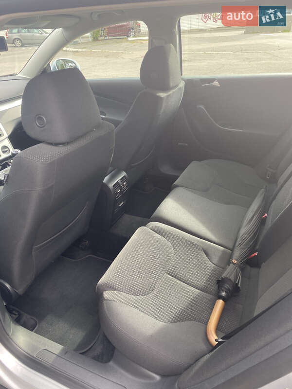 Универсал Volkswagen Passat 2009 в Одессе