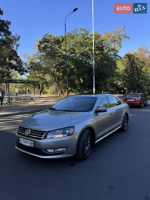 Седан Volkswagen Passat 2013 в Броварах