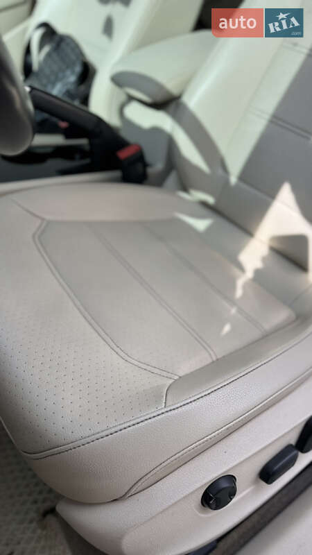 Седан Volkswagen Passat 2015 в Дніпрі