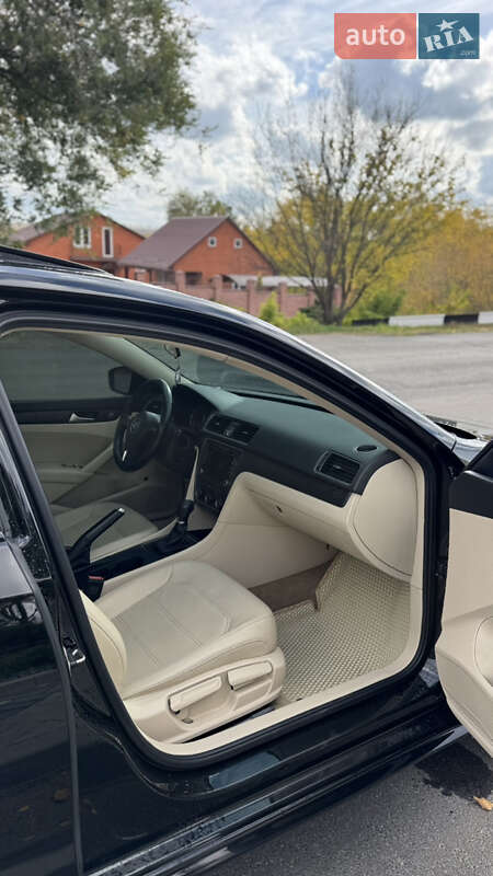 Седан Volkswagen Passat 2015 в Дніпрі