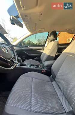 Седан Volkswagen Passat 2019 в 