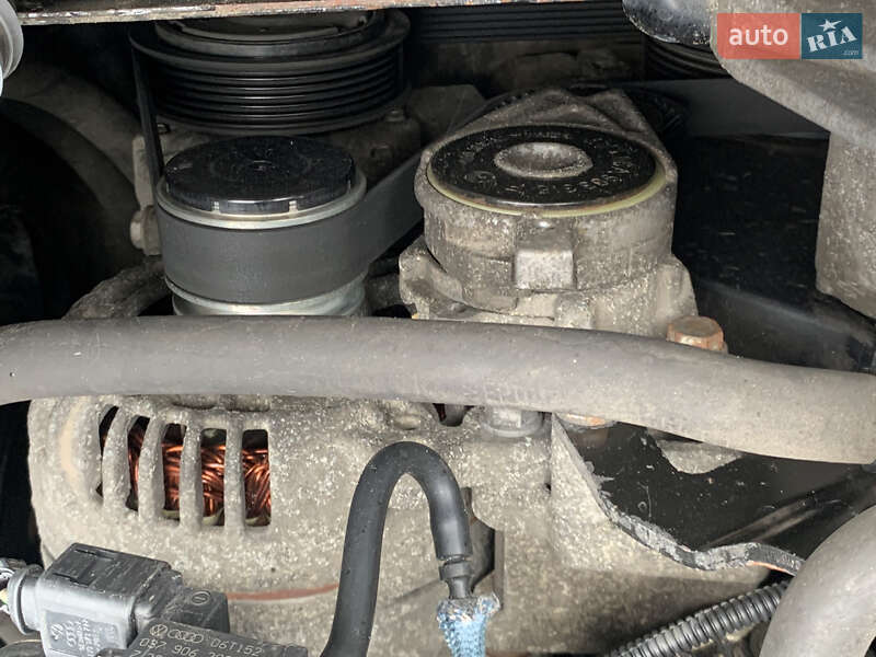 Седан Volkswagen Passat 2006 в Киеве