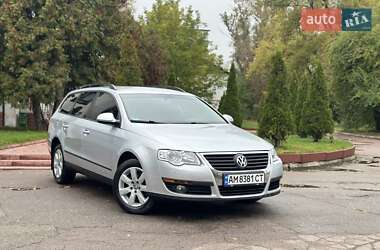 Универсал Volkswagen Passat 2010 в Киеве