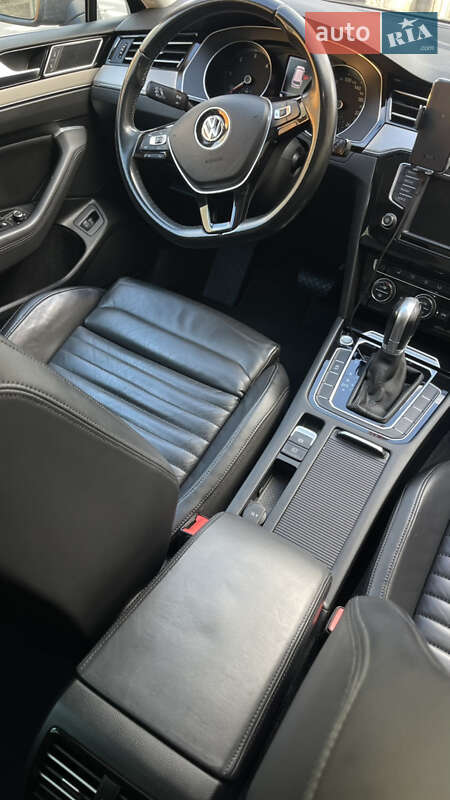 Универсал Volkswagen Passat 2017 в Сваляве