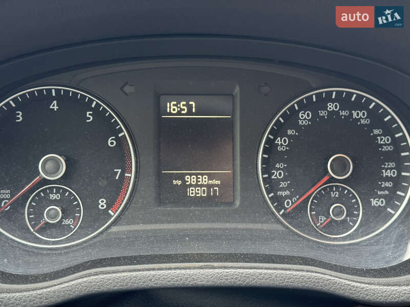 Седан Volkswagen Passat 2014 в Києві