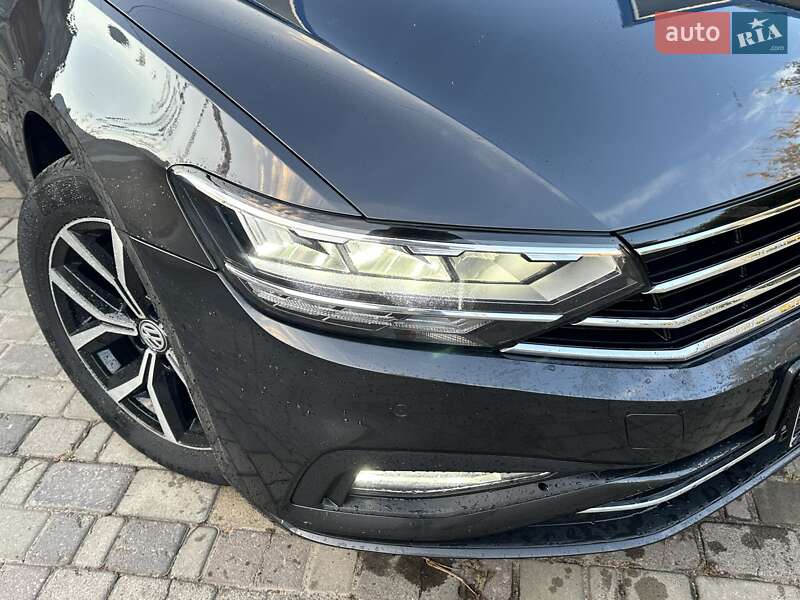 Универсал Volkswagen Passat 2020 в Луцке фото 20 Универсал Volkswagen Passat 2020 в Луцке