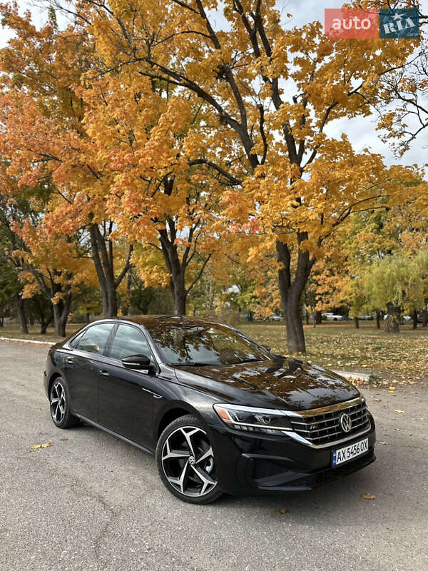 Volkswagen Passat 2021