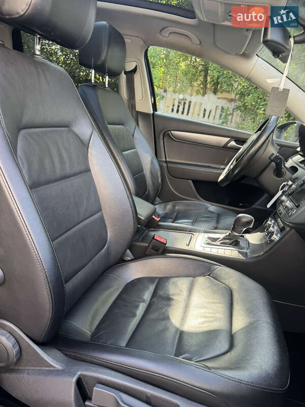 Універсал Volkswagen Passat 2014 в Івано-Франківську