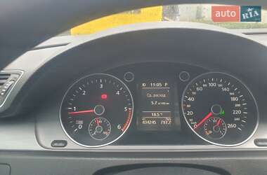 Седан Volkswagen Passat 2012 в Фастове