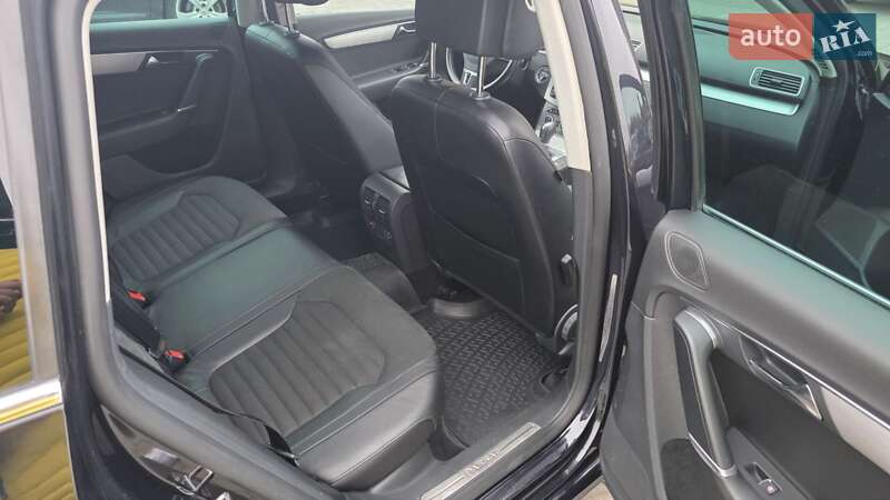 Универсал Volkswagen Passat 2011 в Стрые фото 28 Универсал Volkswagen Passat 2011 в Стрые