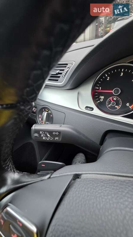 Универсал Volkswagen Passat 2011 в Стрые фото 36 Универсал Volkswagen Passat 2011 в Стрые