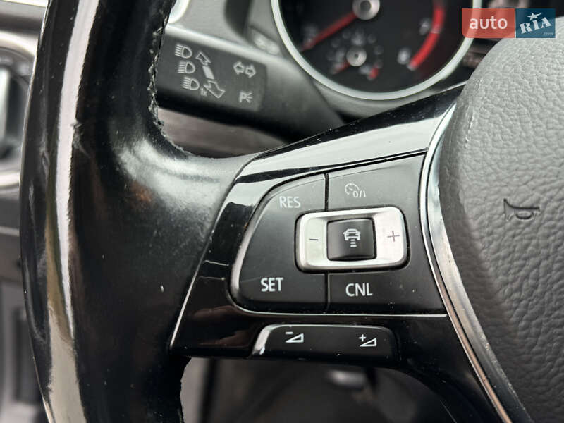 Седан Volkswagen Passat 2016 в Кременчуге фото 10 Седан Volkswagen Passat 2016 в Кременчуге