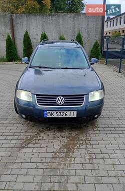 Универсал Volkswagen Passat 2004 в Березному