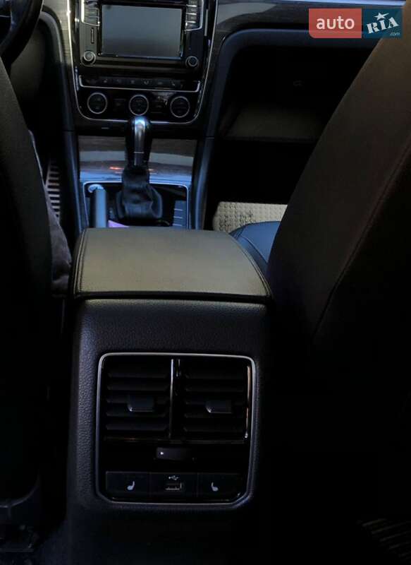 Седан Volkswagen Passat 2017 в Чернігові