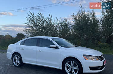 Седан Volkswagen Passat 2014 в Львове