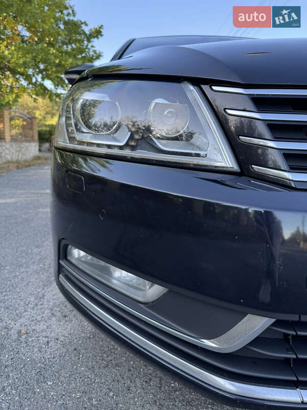 Универсал Volkswagen Passat 2014 в Киеве