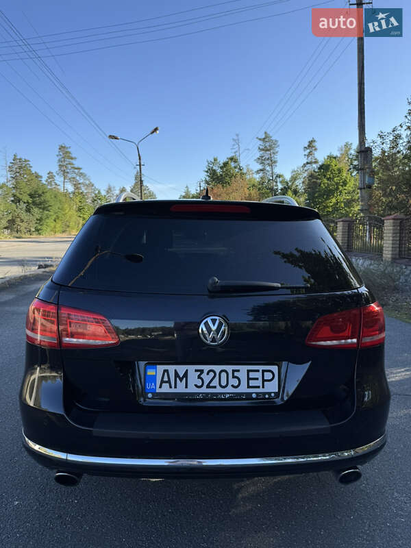 Универсал Volkswagen Passat 2014 в Киеве