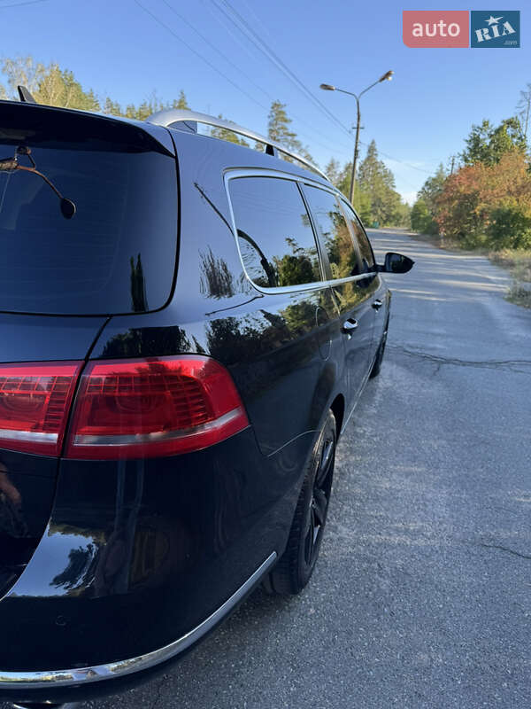 Универсал Volkswagen Passat 2014 в Киеве