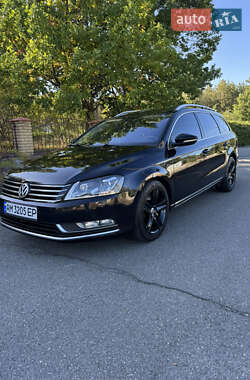 Универсал Volkswagen Passat 2014 в Киеве