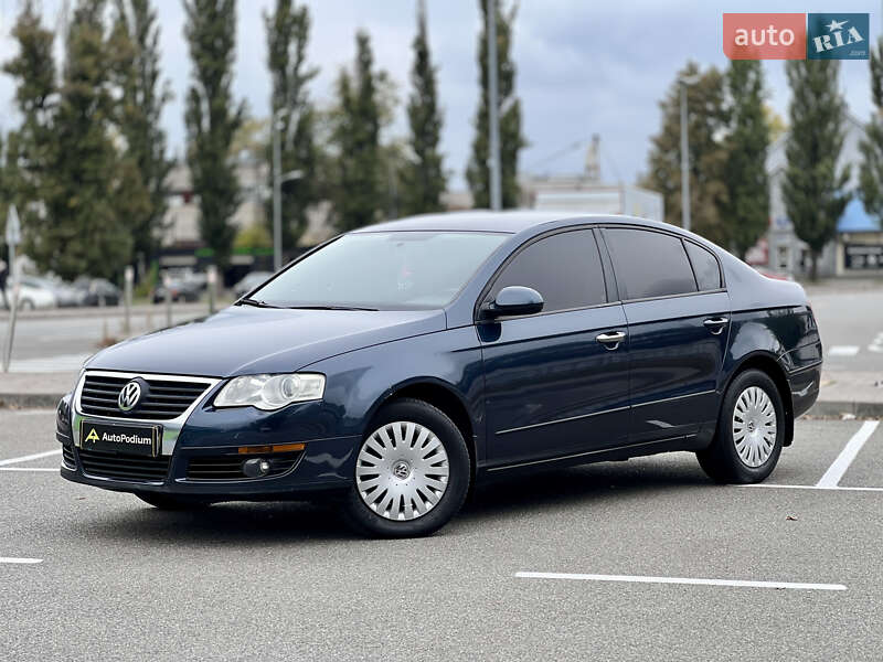 Седан Volkswagen Passat 2008 в Киеве