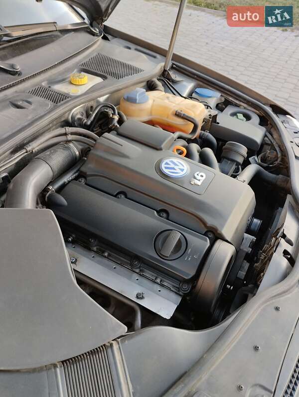 Универсал Volkswagen Passat 2001 в Теплике