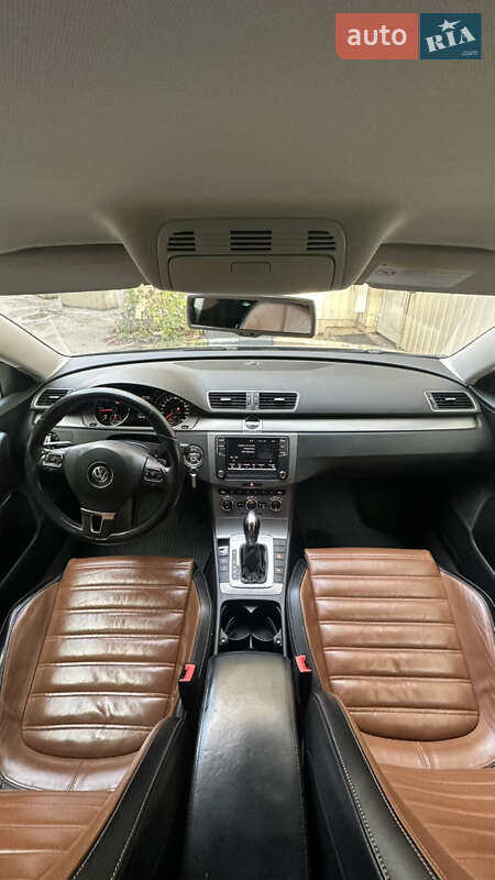 Универсал Volkswagen Passat 2011 в Тернополе